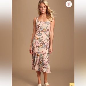 Lulu’s floral midi dress
